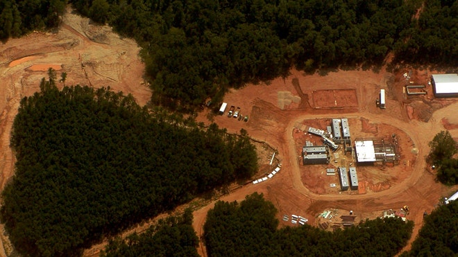 NIH Research Chimpanzee housing.jpg